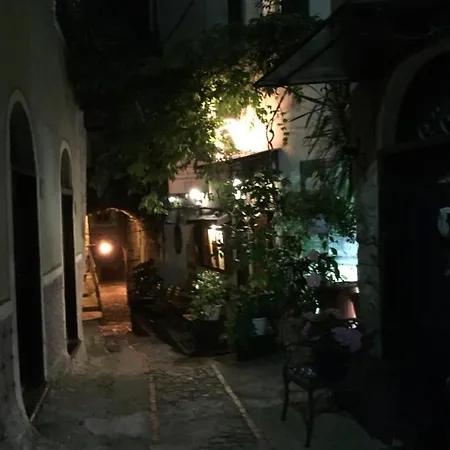 La Finestrella Di Montalto Frühstückspension Badalucco