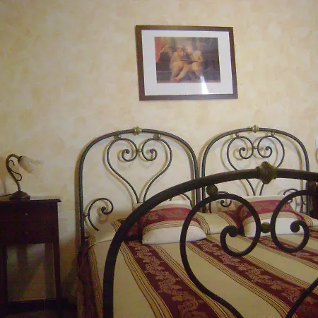 Bed and Breakfast La Finestrella Di Montalto