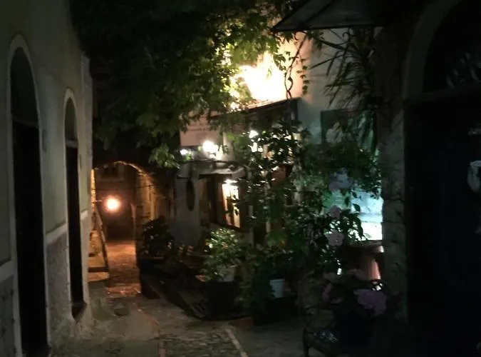 La Finestrella Di Montalto Locanda Bed & Breakfast Badalucco